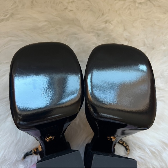 🛑SOLD🛑 New! VERSACE Logo Medusa Aevitas Crushed Velvet Platform Pumps - Picture 13 of 14